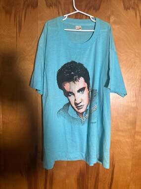 Vintage 1987 Elvis Presley Unforgettable Single Stitch T-Shirt
